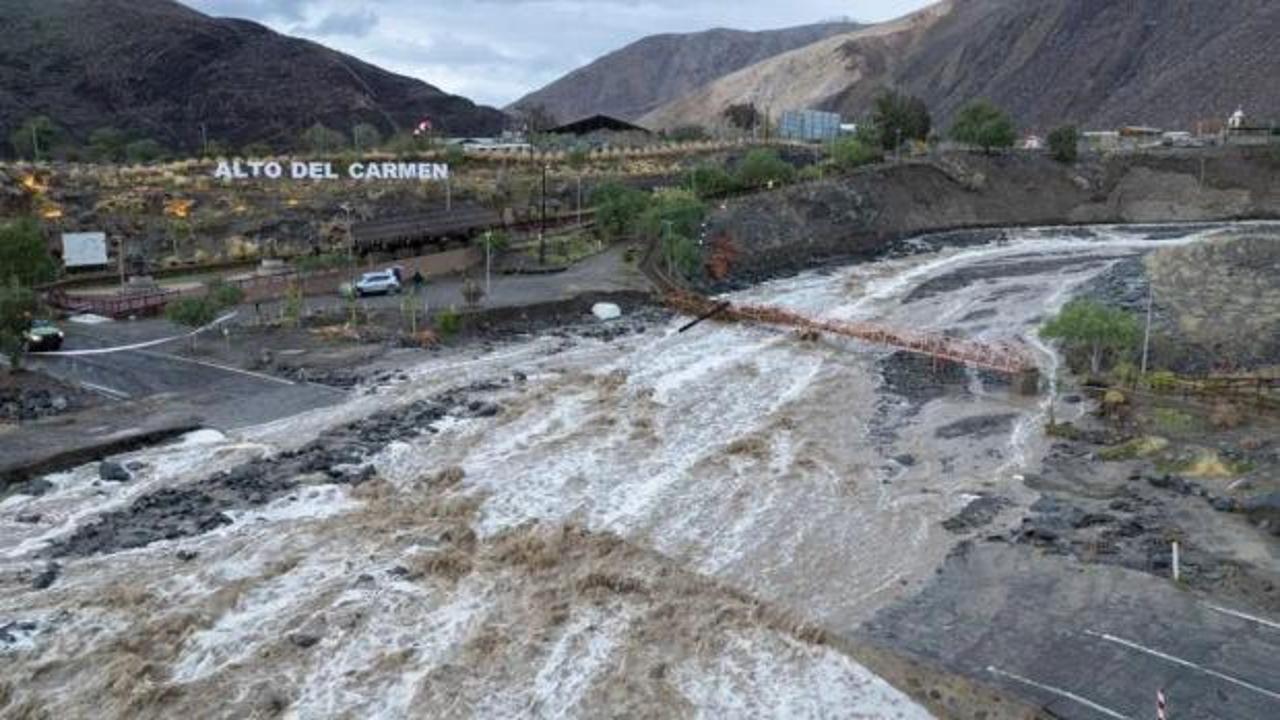 Şili'de şiddetli yağışlar felakete dönüştü: 13 ölü, 7 kişi aranıyor