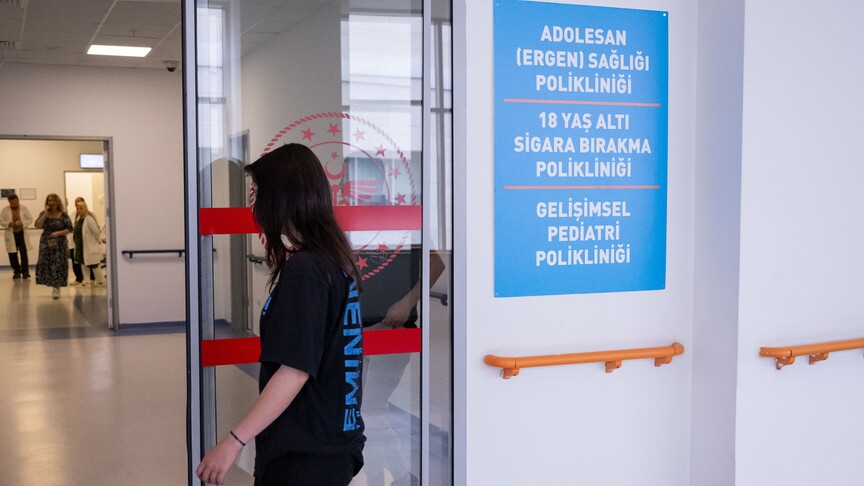 Sağlık Bakanlığı'ndan gençlere özel adım: Ergen sigara bırakma poliklinikleri hizmette