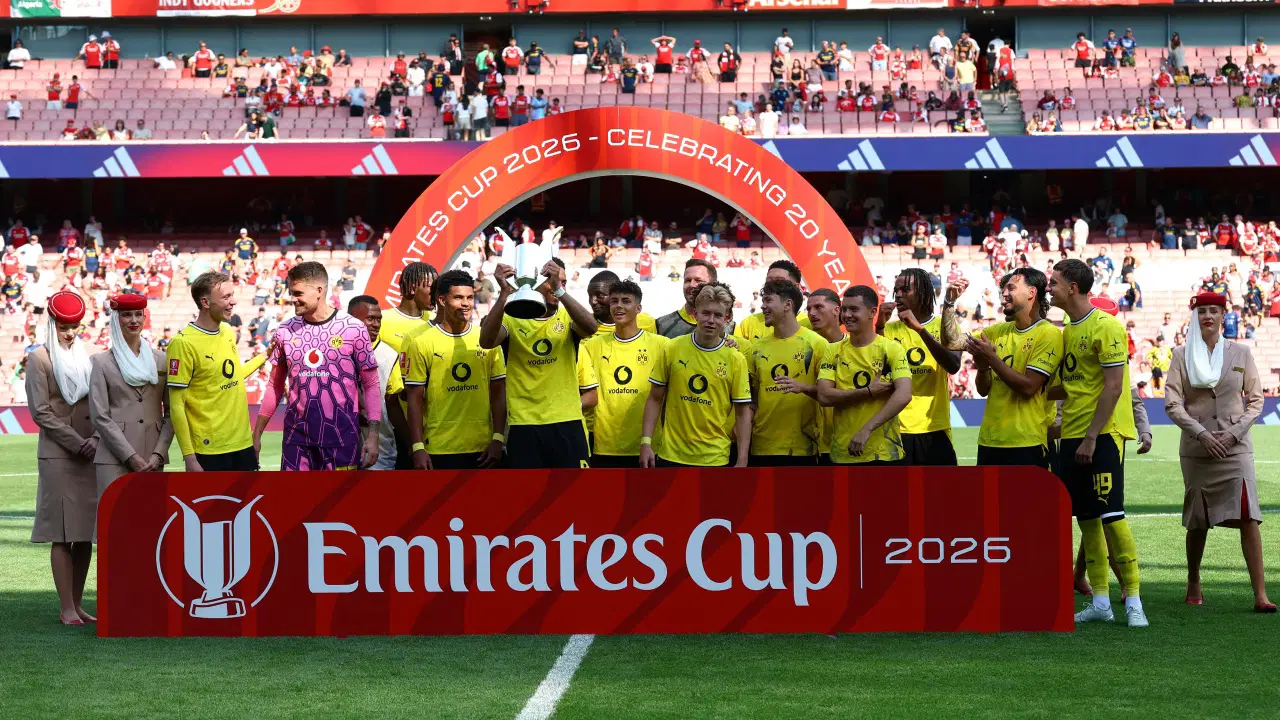 Borussia Dortmund, Emirates Kupası'nda Arsenal'ı 3-2 mağlup ederek kupayı kaldırdı