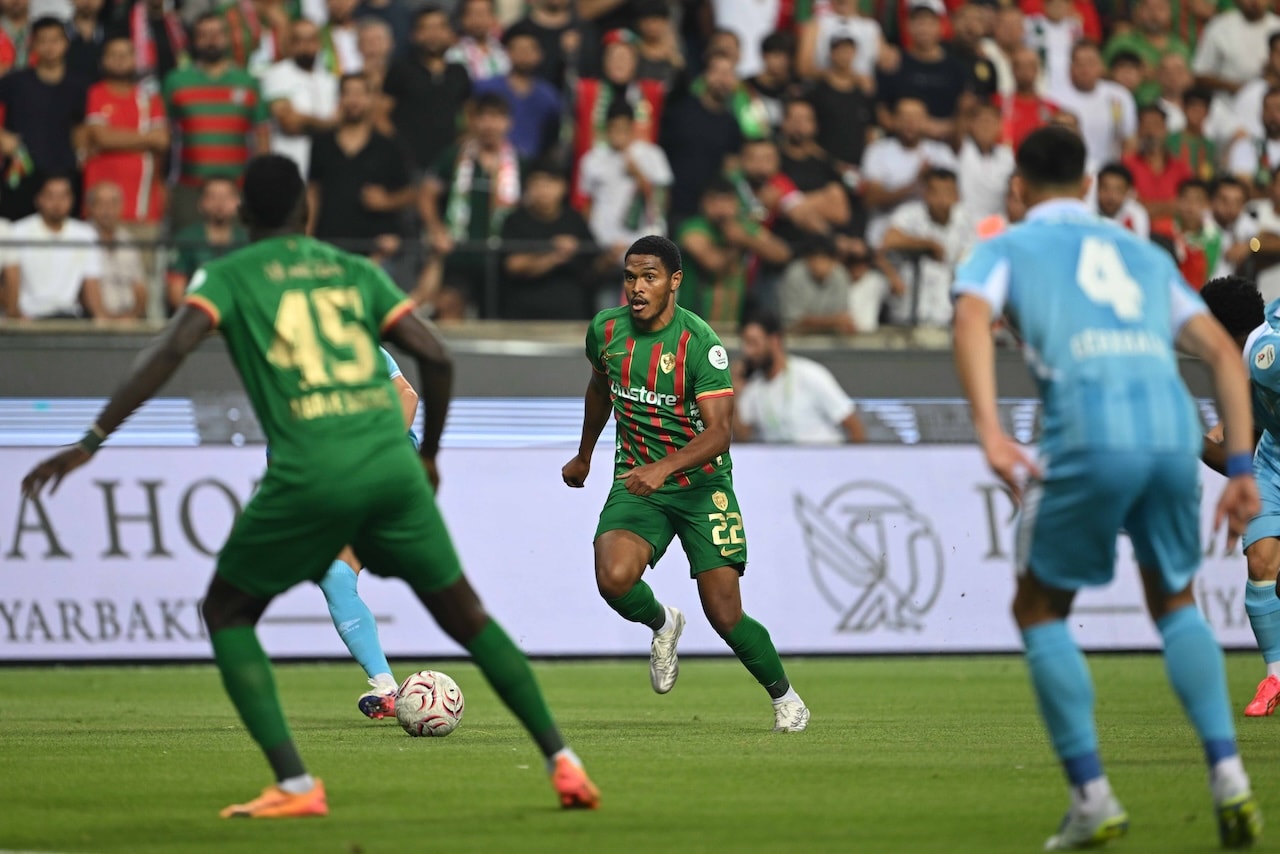 Yeni takımların karşılaşmasında Amedspor sahadan galip ayrıldı