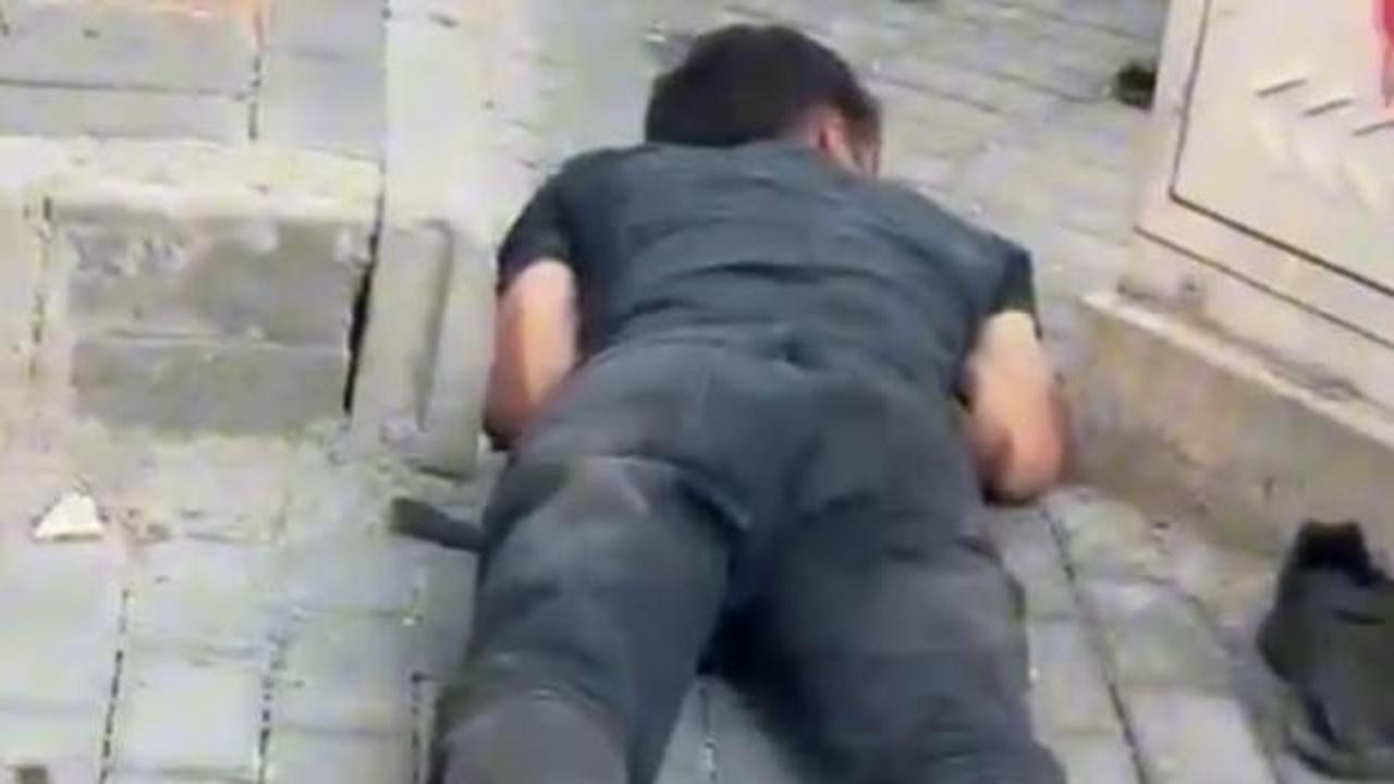 Batman'da Sokak Ortasında Av Tüfeğiyle Dehşet: 20 Yaşındaki Genç Ayağından Vuruldu