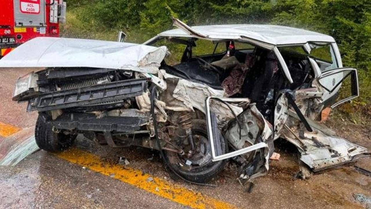 Karabük-Bartın kara yolunda feci kaza: TIR ile otomobil çarpıştı, 1 kişi hayatını kaybetti