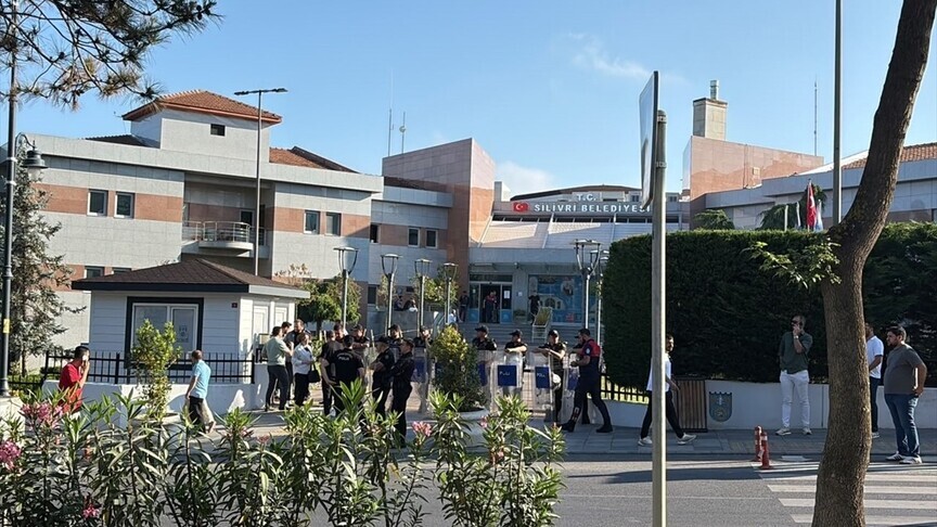 Silivri Belediyesi yolsuzluk soruşturmasında CHP İlçe Başkanı Doruk Bulut gözaltında