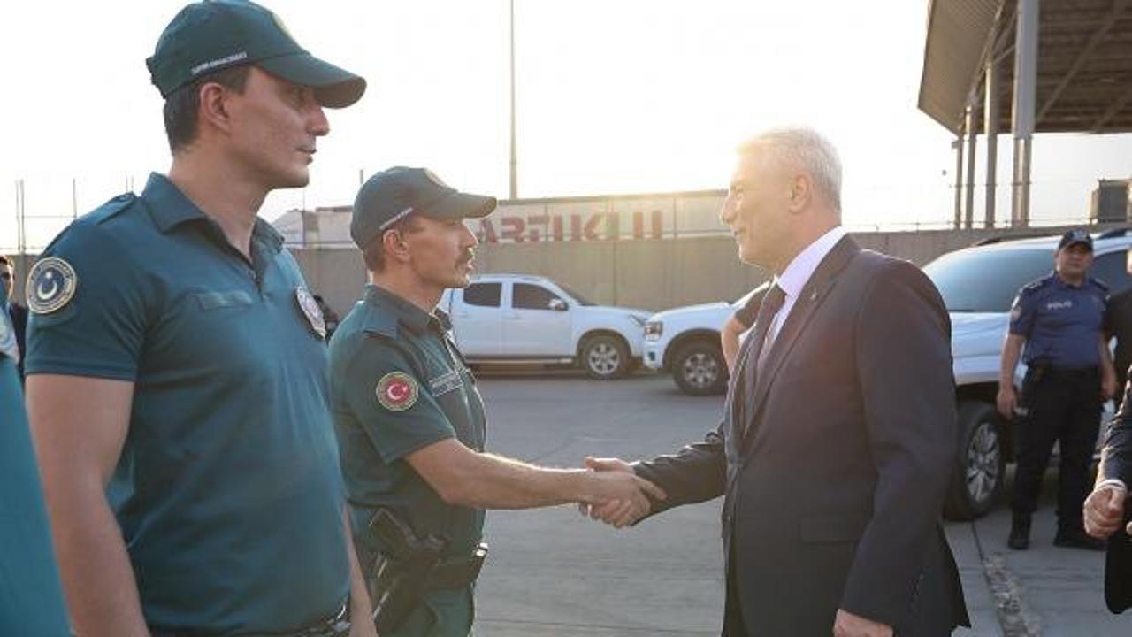 Bakan Bolat, Habur Sınır Kapısı'nda incelemelerde bulundu