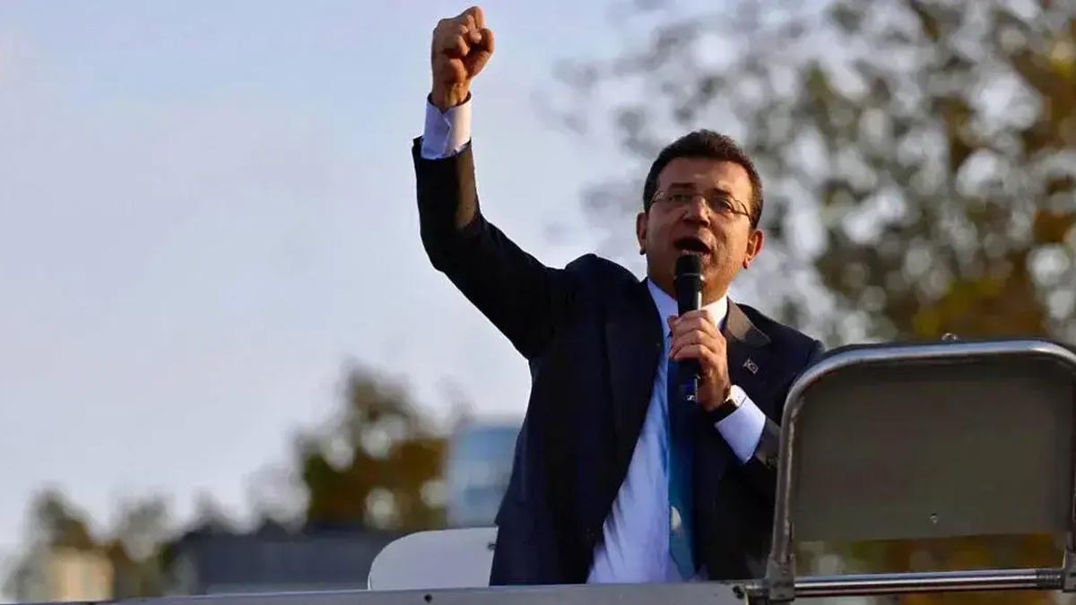 İmamoğlu'ndan gençlere mesaj: 'Hazır olun, birlikte başaracağız'