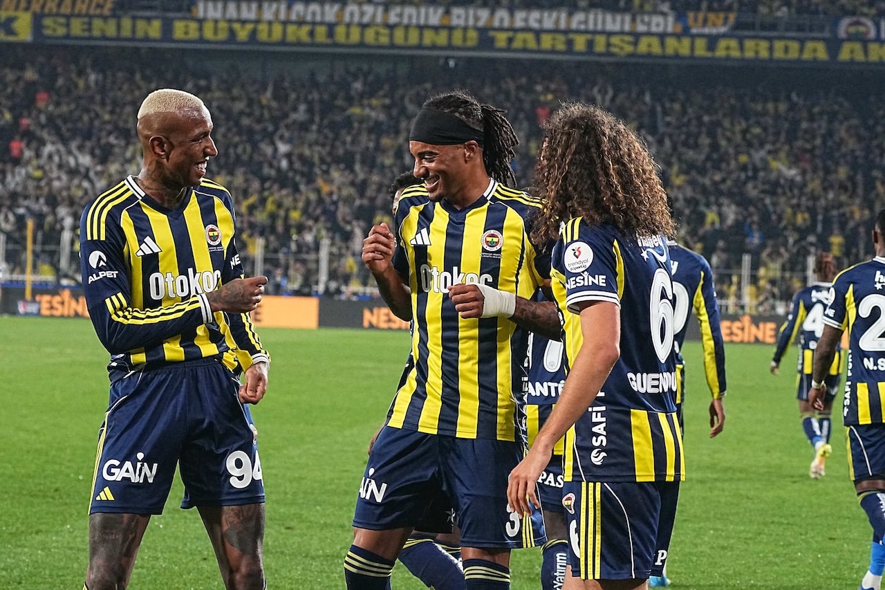 Fenerbahçe'de sürpriz ayrılık kapıda! Archie Brown için İngiliz devinden resmi hamle