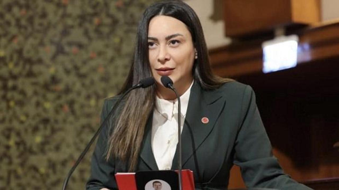 CHP Meclis üyesi avukat, suç örgütü adına tehdit ve para talebi iddiasıyla gözaltına alındı