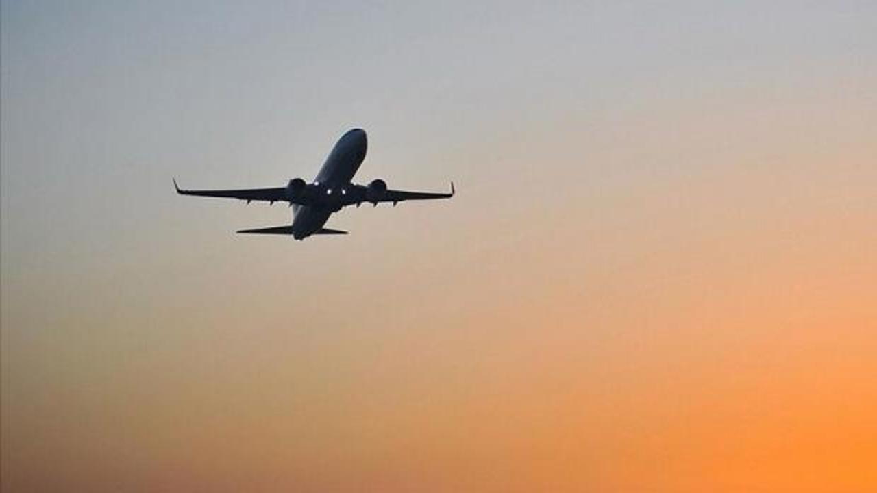 Deprem bölgesinde hava yolu ulaşımı afet öncesi seviyeleri geride bıraktı