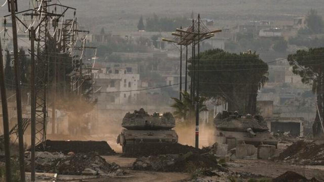 İsrail ordusunun Suriye'deki sivil yerleşim birimlerine saldırısı bölge halkını evlerinden etti