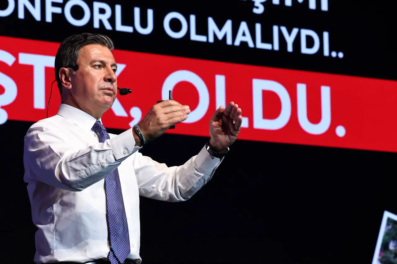 Muğla Büyükşehir Belediye Başkanı Aras: "Hizmetin adresi halktır"