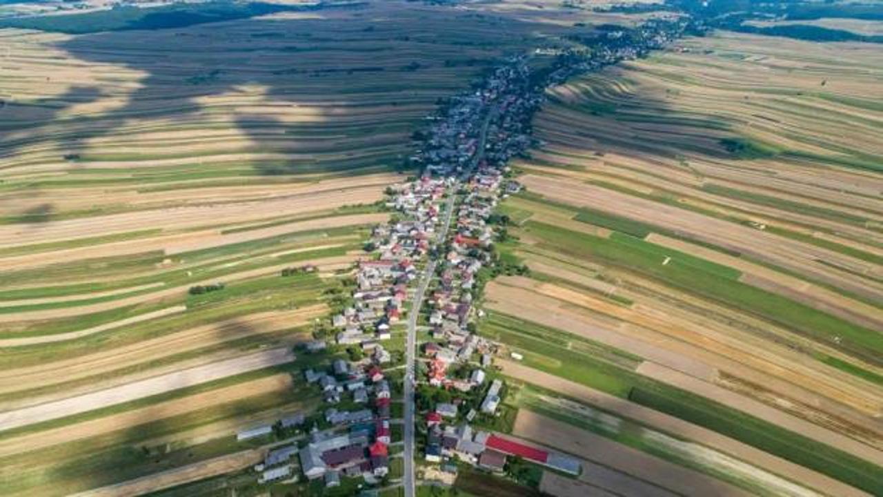 9 kilometrelik tek sokağa sığdılar: 6 bin kişinin yaşadığı 'Küçük Toskana'