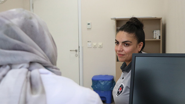 Kayseri'de masa başı işe başlayan güvenlik görevlisi, obezite merkezinde 1 yılda 33 kilo verdi