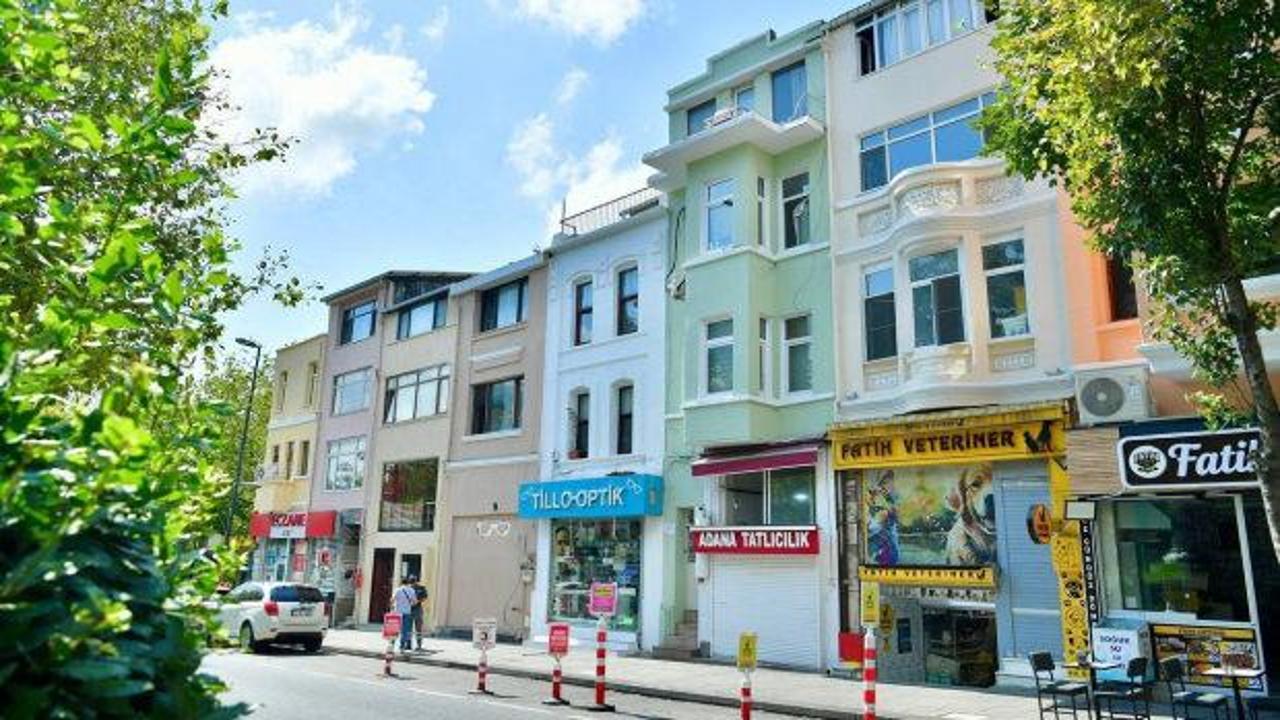 Fatih'in tarihi caddeleri kimliğine kavuşuyor: 92 binada cephe yenileme çalışması