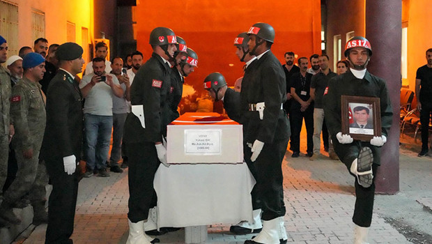 Hakkari'de Cilo Dağı'nda hayatını kaybeden emekli astsubay için tören düzenlendi