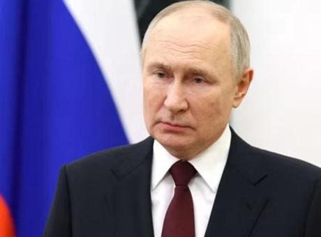 AB'den Putin'e sert mesaj: 'Müzakerelere bağlı kalmadan vakit kazanıyor'