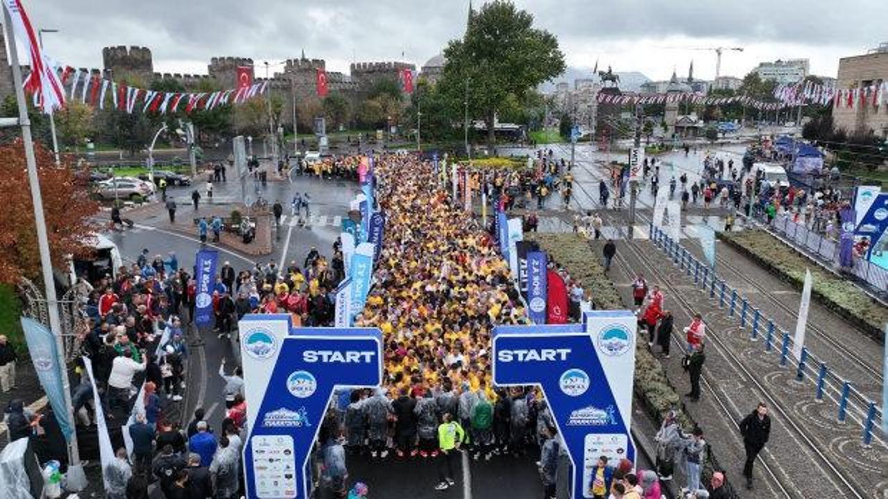 Kayseri Yarı Maratonu heyecanı başladı: Halk Koşusu kayıtlarına yoğun ilgi