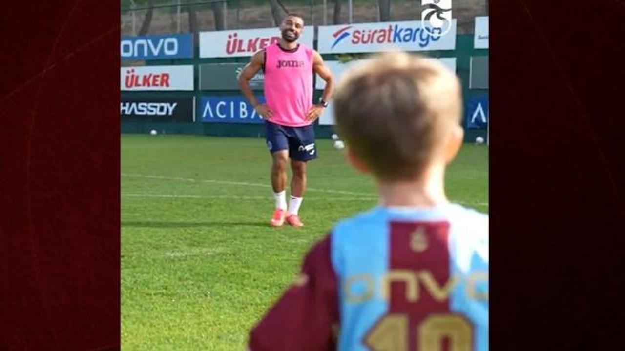 Salah'ı görmek için İngiltere'den geldi: Minik Isaac'in hayali gerçek oldu
