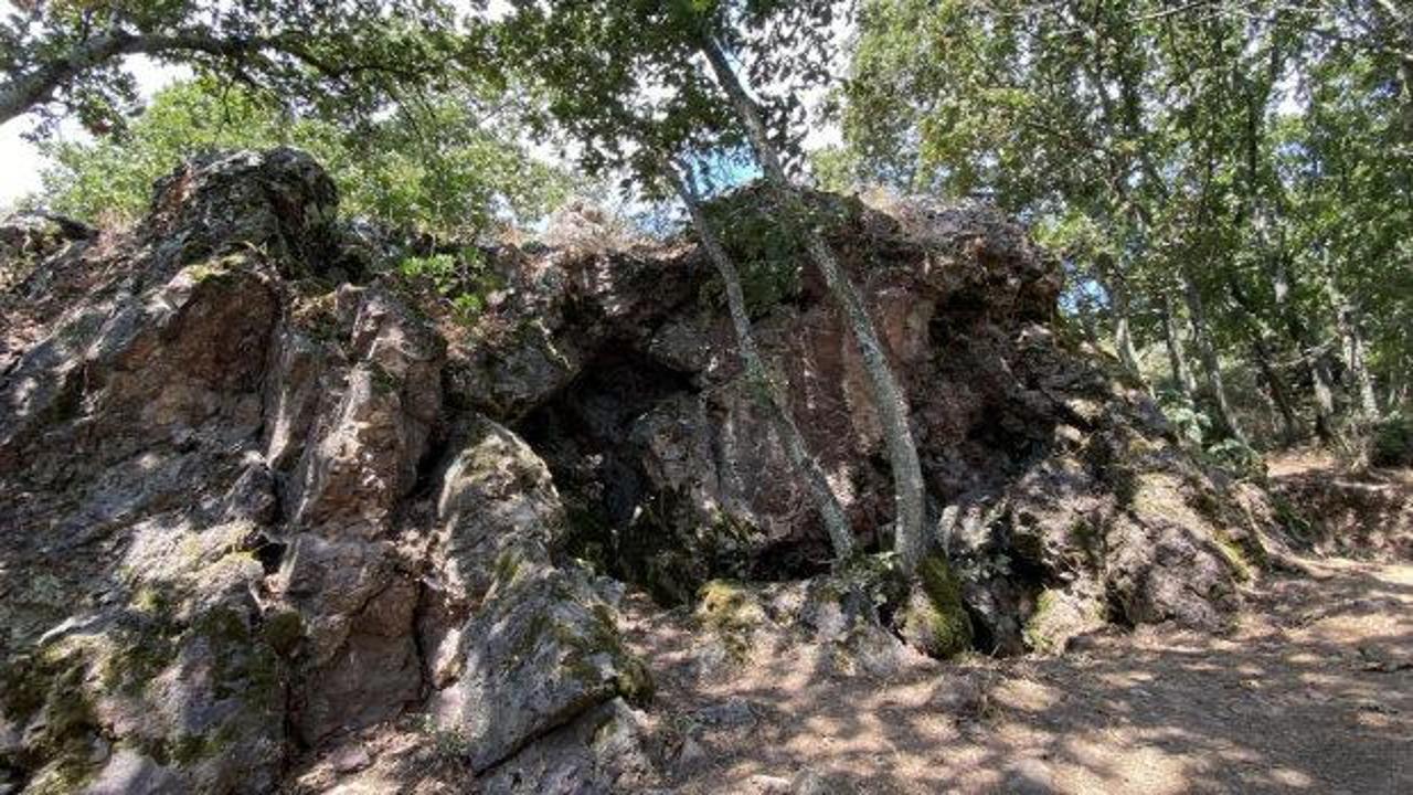 Çanakkale'deki 86 bin yıllık mağarada bilim insanları gizemli yapıyı araştırıyor