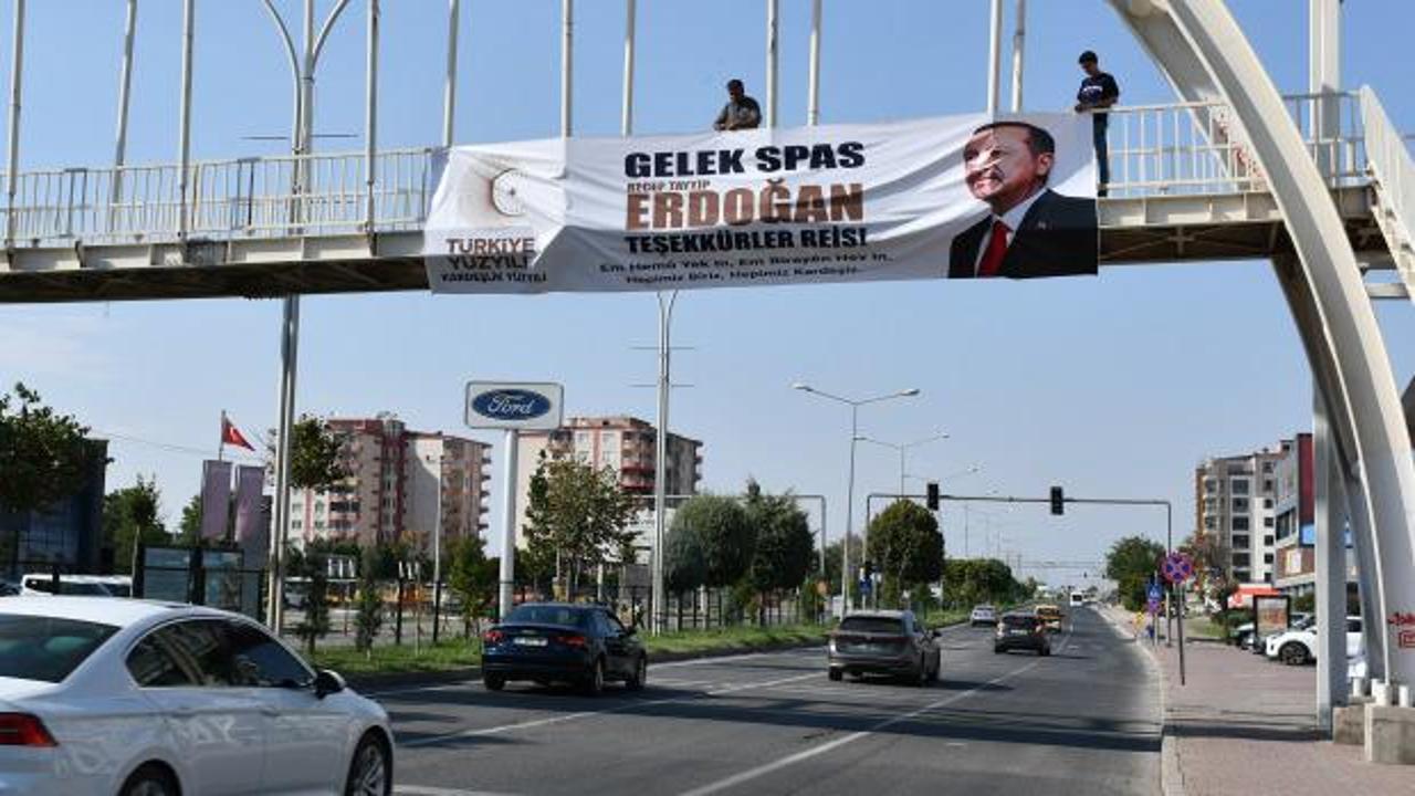 Batman'da iki dilli pankartla Erdoğan'a teşekkür mesajı