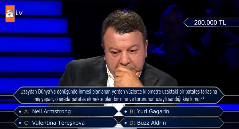 Kim Milyoner Olmak İster'de 200 bin TL'lik soruda ter döken yarışmacının yüzü güldü