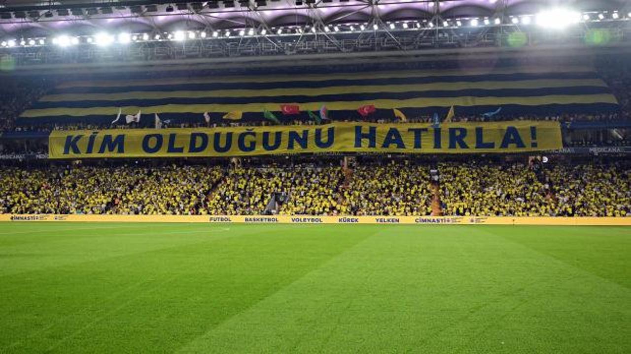 Fenerbahçe tribünleri Gornik Zabrze maçında takıma tam destek verdi