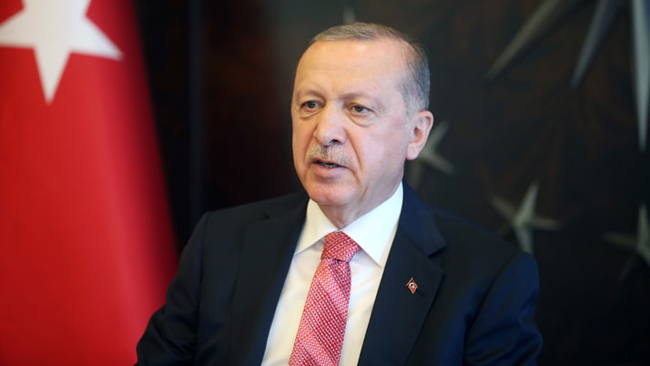 Son anketler dikkat çekti: Erdoğan'ın önüne geçen iki isim ortaya çıktı