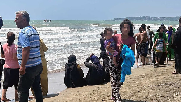 Adana'da denizde korkunç son: Dalgalara kapılan 3 arkadaştan 2'si hayatını kaybetti