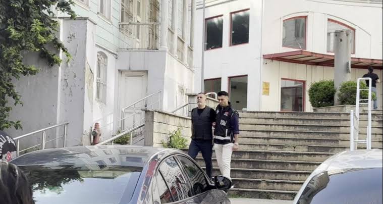 Haluk Levent'e memleketinde büyük tepki. "Maaşımın yüzde 85'ini vermiştim"