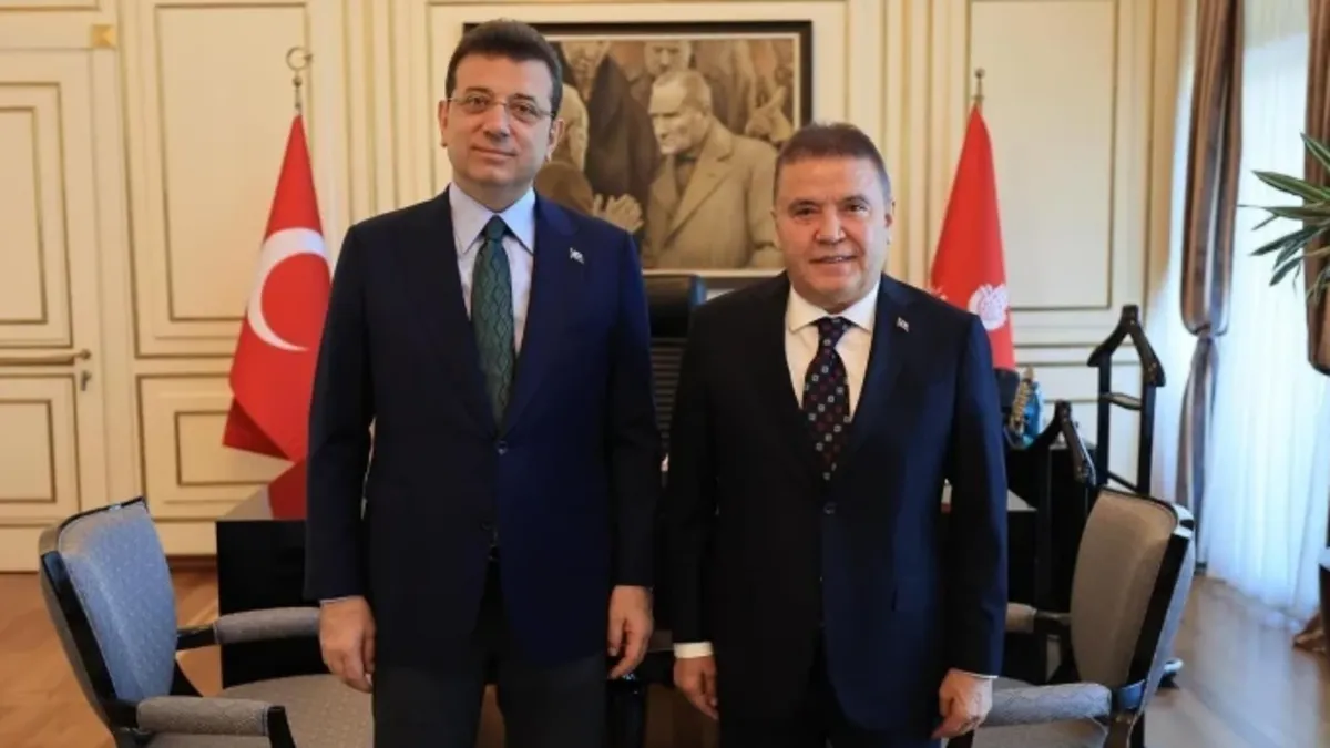 Muhittin Böcek'ten CHP'deki 'rüşvet' iddialarına ilişkin yeni ifade: İmamoğlu 15 milyon euro istedi, 5 milyon euro'sunu ödedim