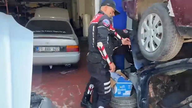 Ankara'da araç kimliği değiştirenlere operasyon: 3 kişi gözaltında