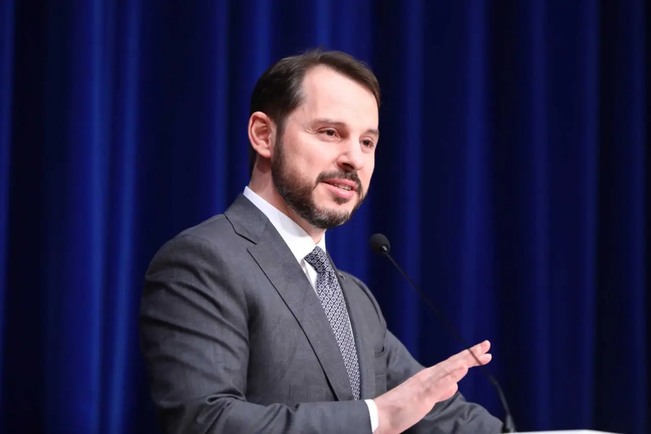 Berat Albayrak'tan fon soruşturması açıklaması: Öztrak ve Özlale'ye dava açılacak