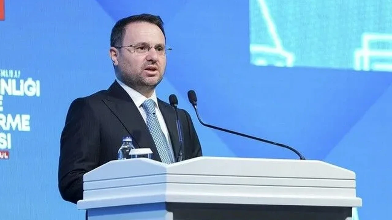 Bakan Gürlek'ten fon soruşturması mesajı: Mücadele kararlılıkla sürecek
