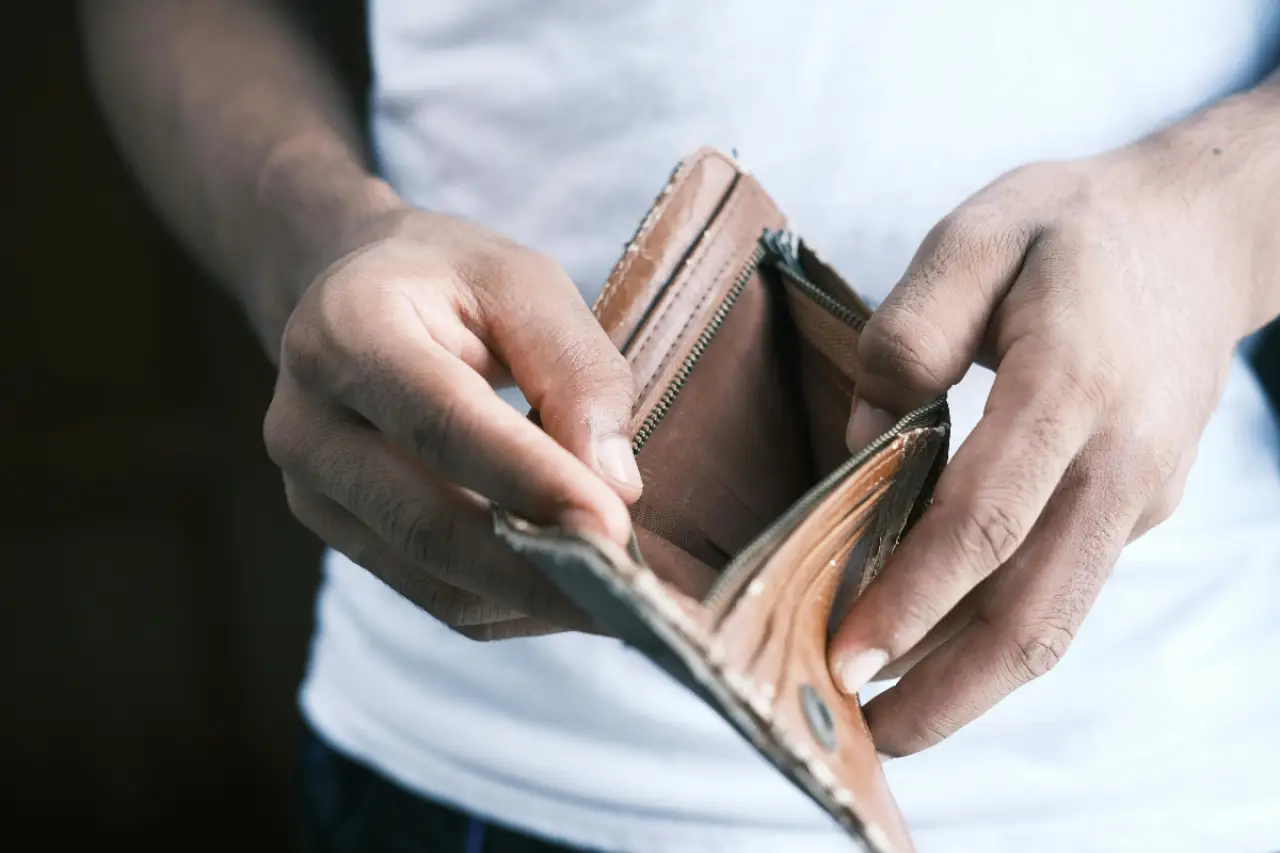 Tüketici güveninde sert düşüş: Endeks bir ayda 7, 1 puan gerileyerek 84, 8'e indi