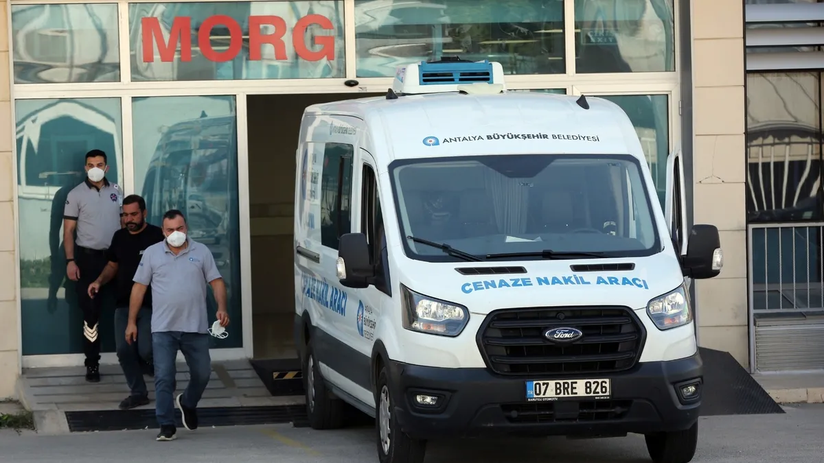 Tekne turunda kaybolan kayıp emlakçının cesedi 4 gün sonra denizde bulundu