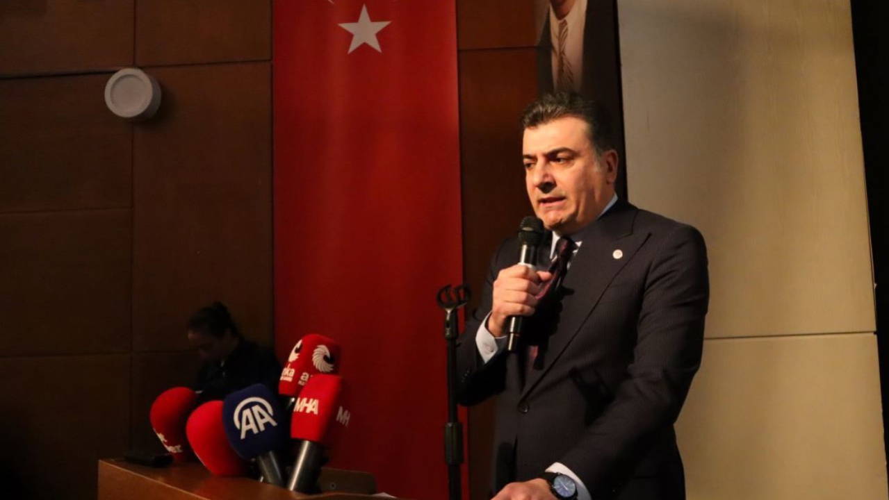 Zeynel Emre'den Esenyurt kayyımı hakkında çarpıcı iddia: 'Evinden milyonlarca dolar çıktı'