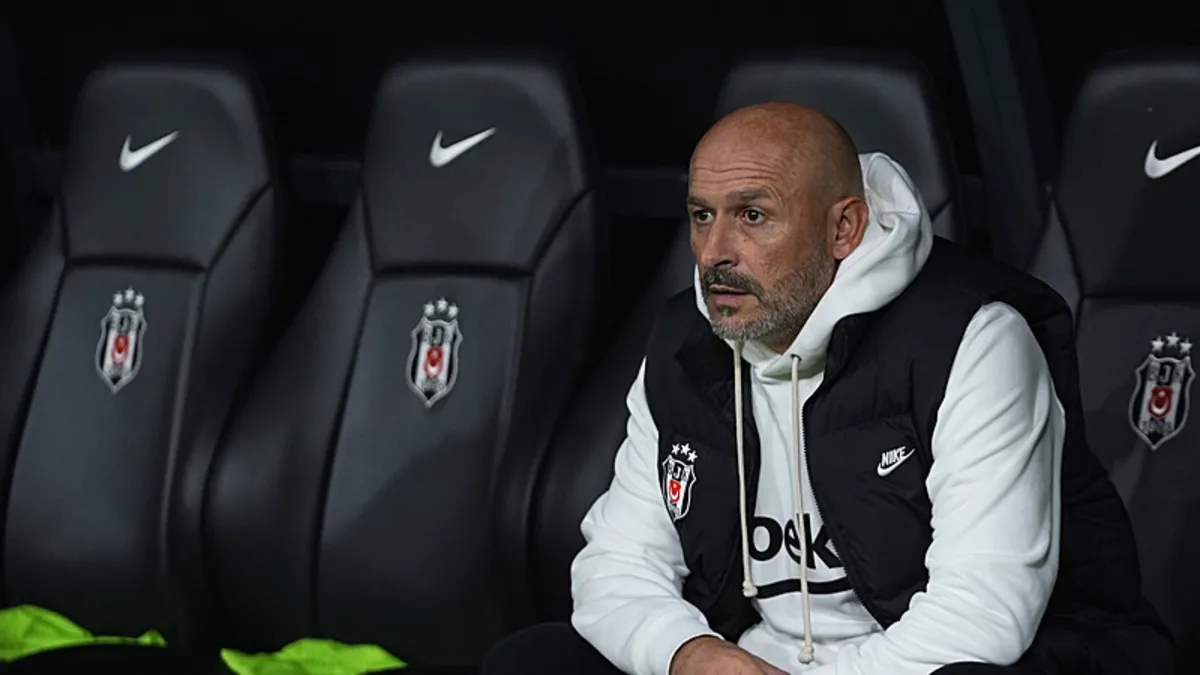 Vincenzo Italiano: "Önemli isimler olmadan kazanabilmek önemli"