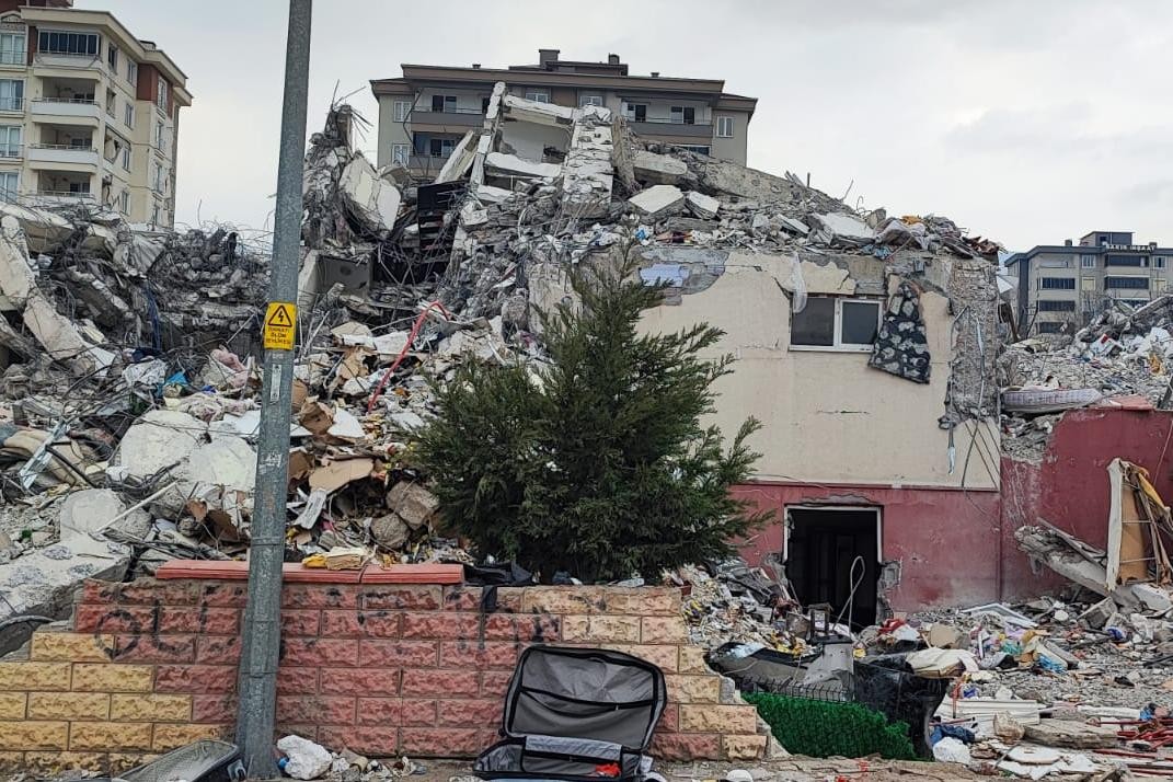 Said Bey Sitesi davasında karar: 46 kişinin yaşamını yitirdiği duruşmada 8 sanığa 5 ile