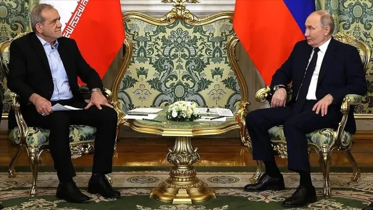 İran Cumhurbaşkanı Pezeşkiyan Moskova'da! Putin ile bölgedeki gerilimi görüştü