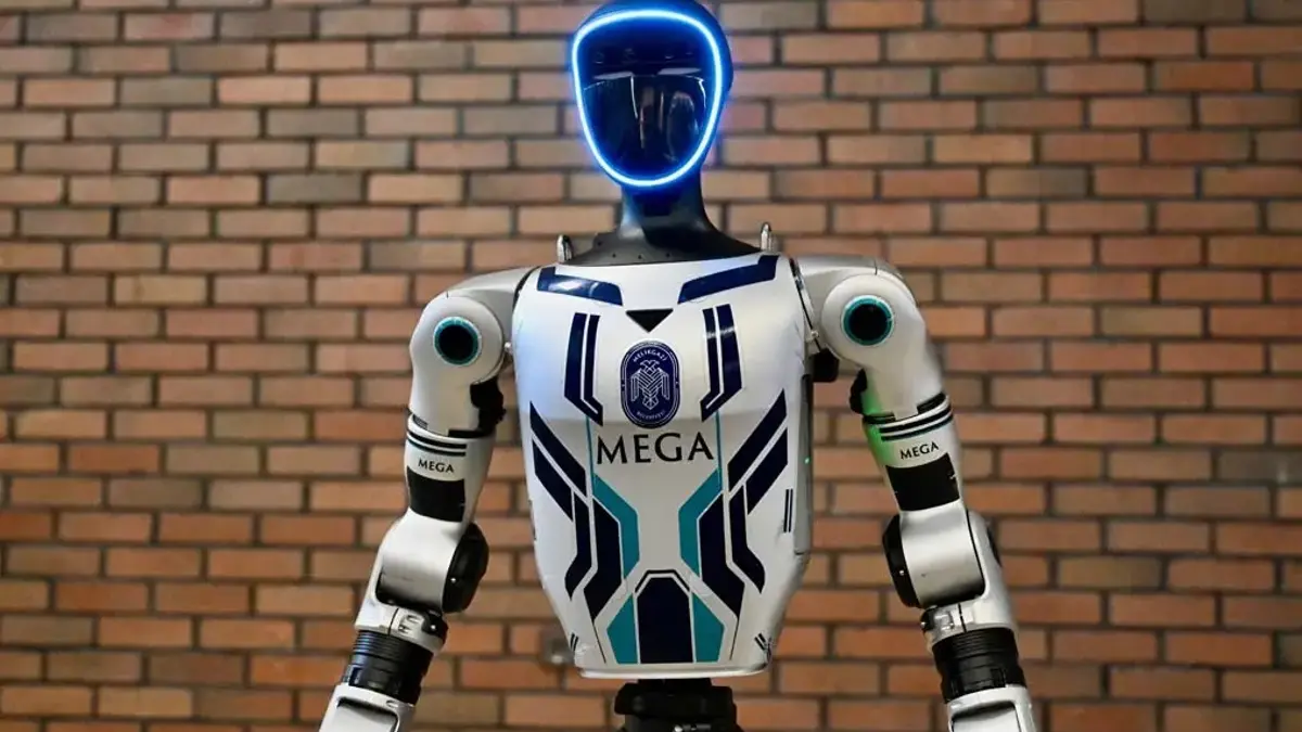 Bu da kayseri̇li̇ 'zabita' robot!