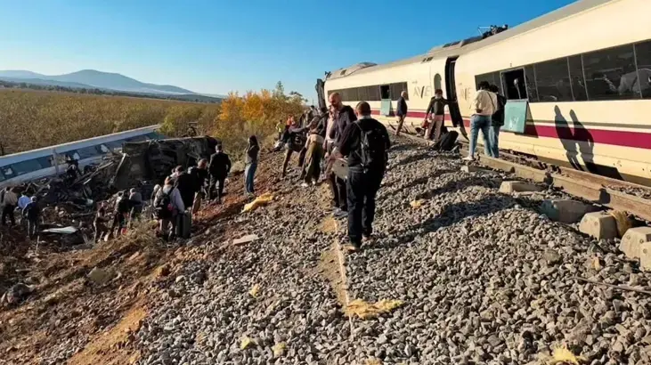 İspanya'daki hızlı tren kazasında bilanço ağırlaşıyor!