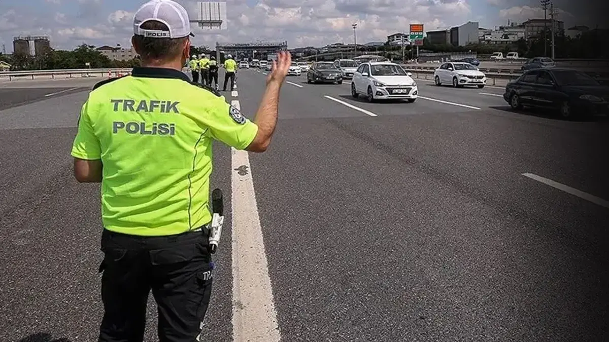 İstanbul'da 29 Ekim nedeniyle bazı yollar trafiğe kapatılacak