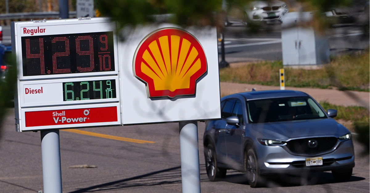 Shell kârını ikiye katladı