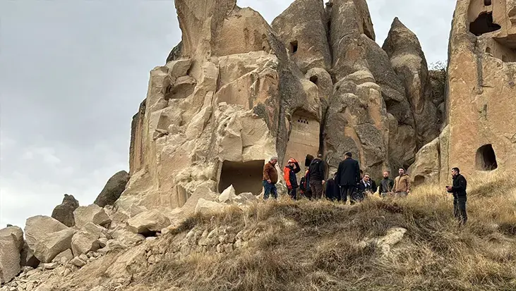 SON DAKİKA PERİBACASI HABERLERİ: Kapadokya'da peribacası çöktü: Ölü ve yaralılar var