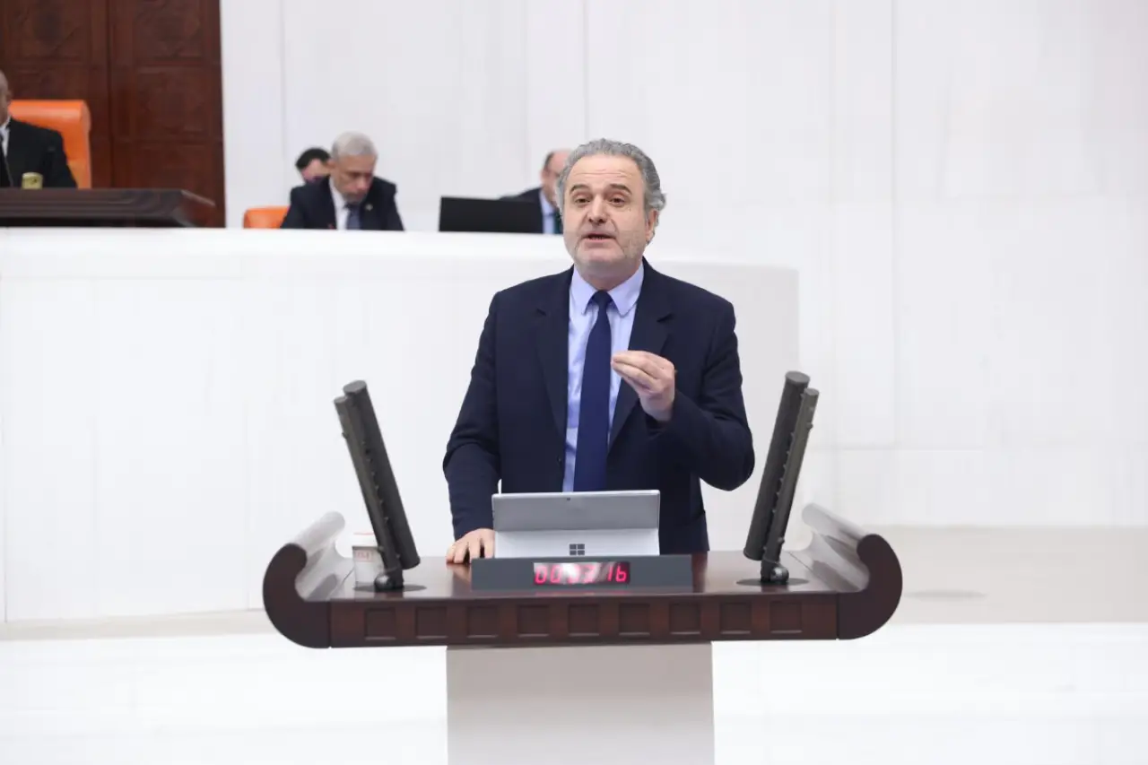 EMEP'li İskender Bayhan’dan Devlet Tiyatroları iddiaları için soru önergesi: 'Devlet