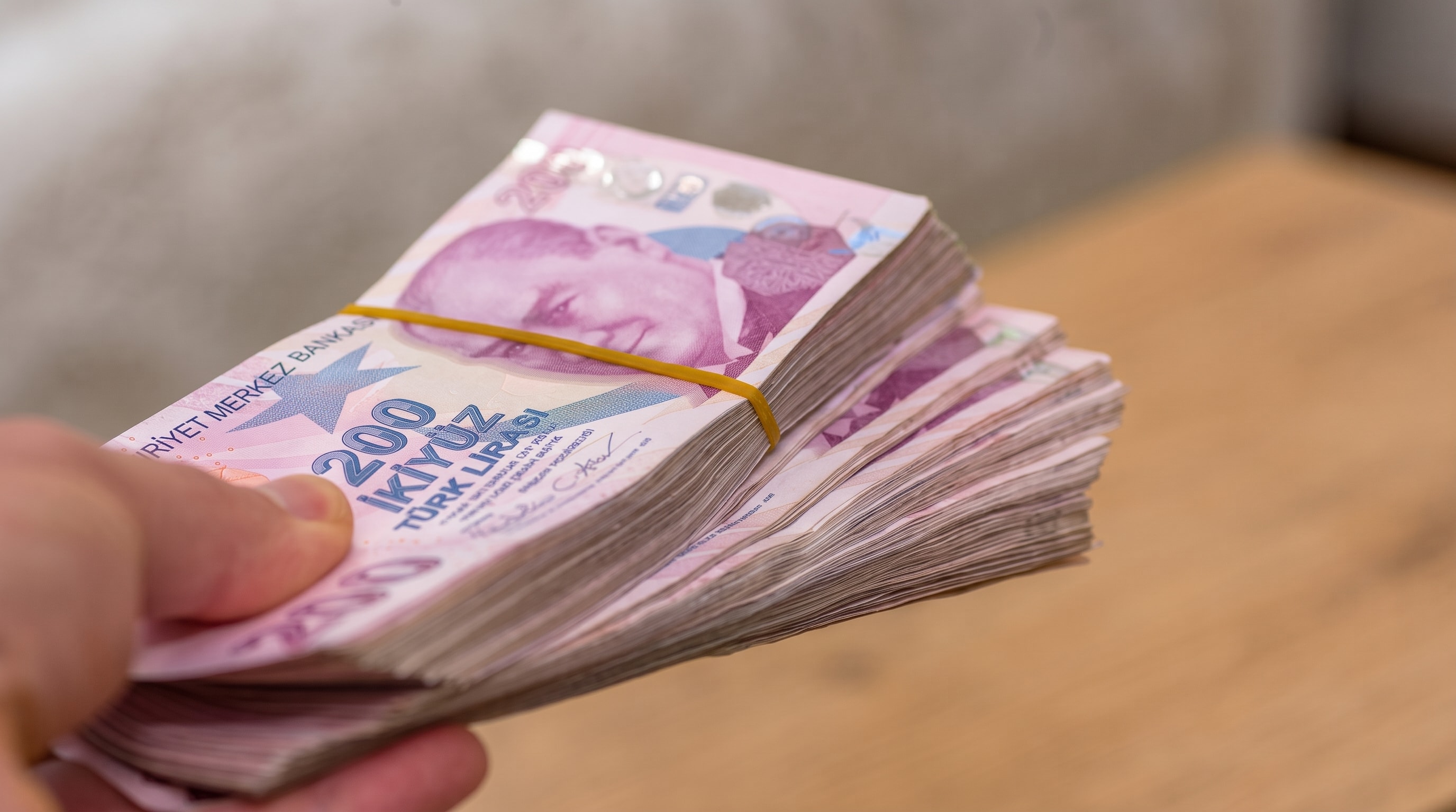 Emekli maaşlarında sistem sil baştan değişiyor: Çalışana ayrı, 65 yaş üstüne ayrı tarife