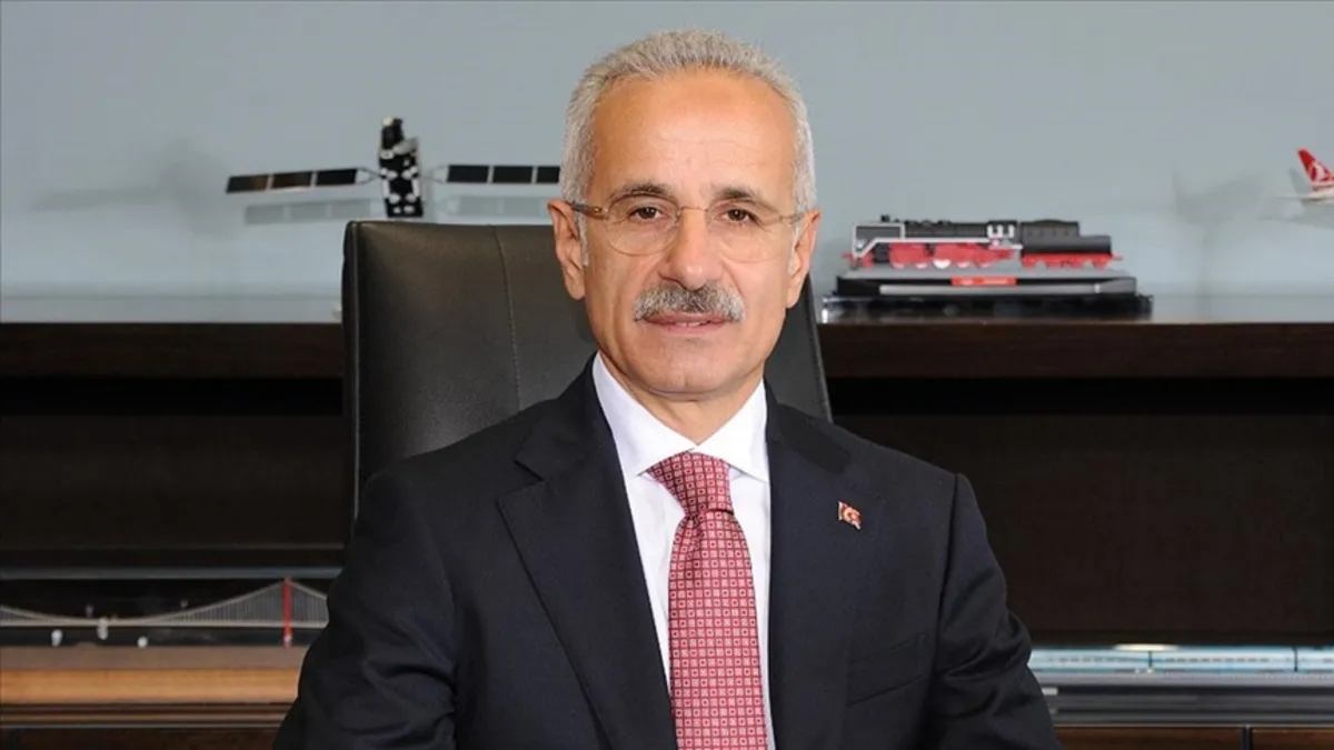 Kar ve buzla mücadelede akıllı dönem: Erzurum'da 375 milyon TL'lik ulaşım merkezi açıldı!