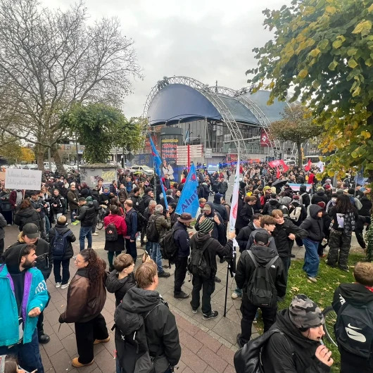 Fransa'dan Almanya’ya sıçradı: Binlerce kişi hayat pahalılığı ve savaş politikalarına